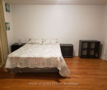 For Lease - 10 Fisico Court, Richmond Hill, Ontario - Photo 5