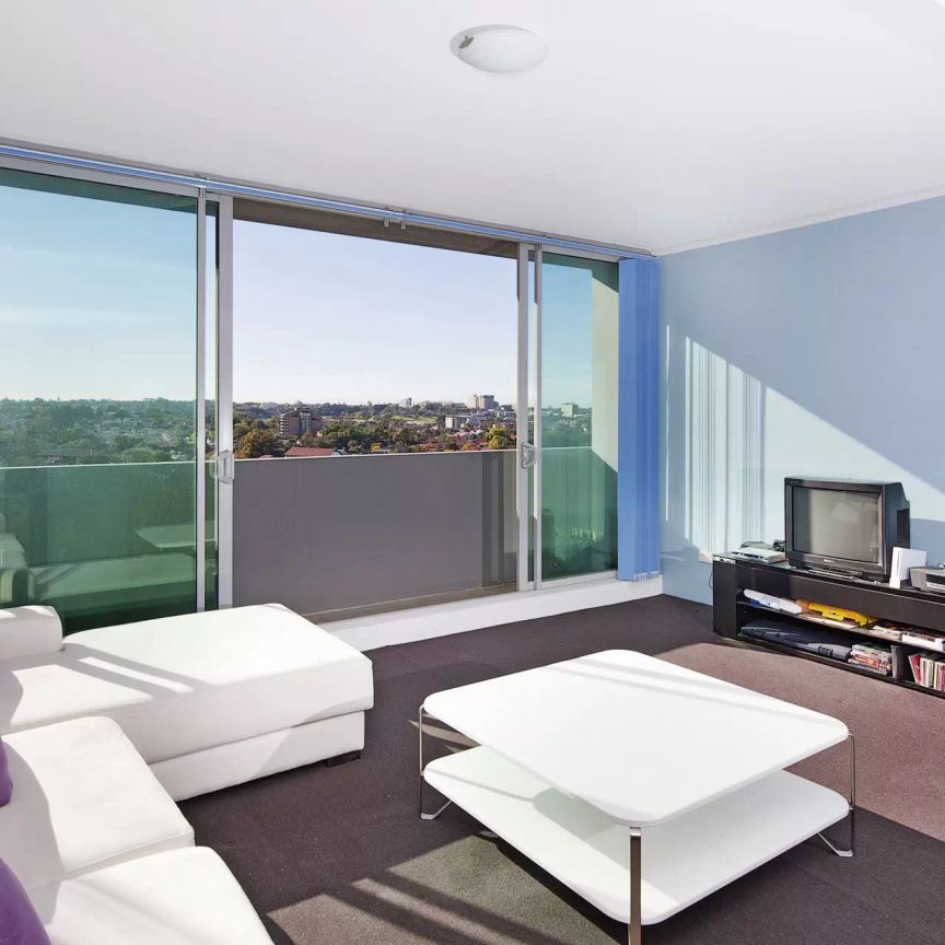 MGM MARTIN – TWO BEDROOM APARTMENT - Photo 1