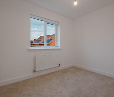 4 bedroom detached house to rent - Photo 6