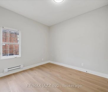 251 Simcoe Street S #102 - Photo 2
