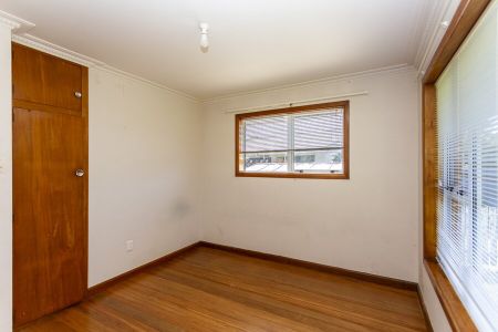 Lovely 3-bedroom family home in great school zones! - Photo 3