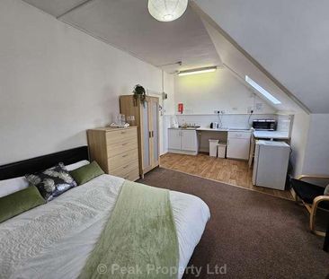 Students - Huge Rooms Available! York Road, Southend On Sea, SS1 - Photo 1