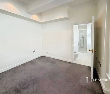 2 bedroom apartment to rent East Street, Brighton, East Sussex, BN1 - Photo 1