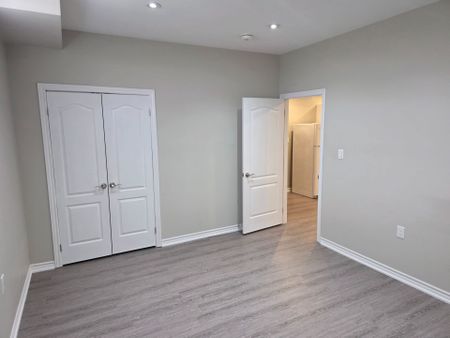 For Lease - 184 Dale Crescent, Bradford West Gwillimbury, Ontario - Photo 3