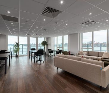 2 bedroom penthouse to rent - Photo 3