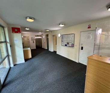 Studio Flat, Trentham Court, W3 - Photo 2