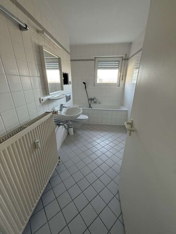 geräumige 2-Raum Wohnung ab sofort - Photo 3