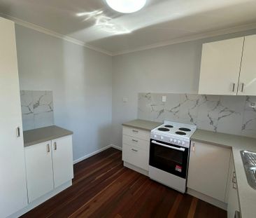 STYLISH 2 BEDROOM UNIT IN A PRIME LOCATION! - Photo 3