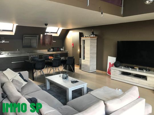 Loft met groot terras op een uitstekende locatie in Wilrijk. - Photo 1