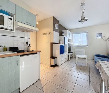 Location Appartement 2 pièces 29m² LA ROCHELLE 17000 - Photo 4