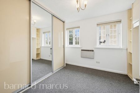 Gressenhall Road - Photo 2