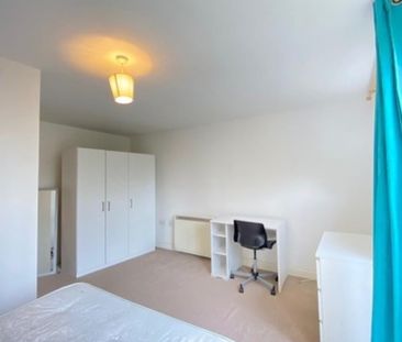 3 bedroom apartment to rent - Photo 1