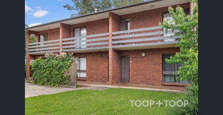 LIGHT-FILLED KENSINGTON TOWNHOUSE - Photo 2