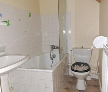 APPARTEMENT MEUBLÉ PROCHE CENTRE-VILLE - Photo 5