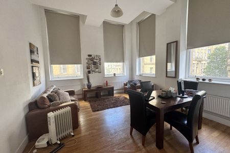 East Parade, BRADFORD - Photo 4