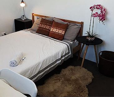 Large MASTER ROOM. Nice house. Free WIFI! Beautiful Double storey h... - Photo 4