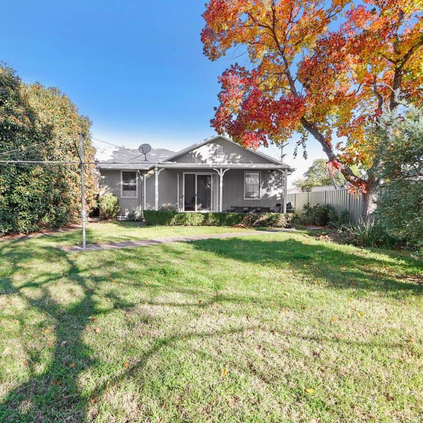 IMPECCABLY PRESENTED HOME! - Photo 1