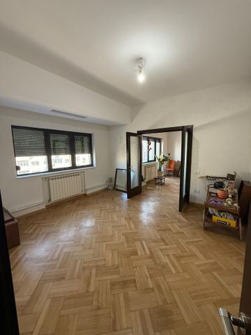Apartament de 4 camere | 100 mp | pe Calea Mosilor - Photo 3