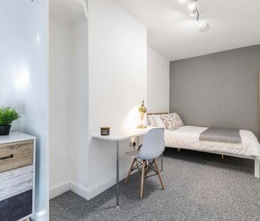 6 bedroom house to rent - Photo 3