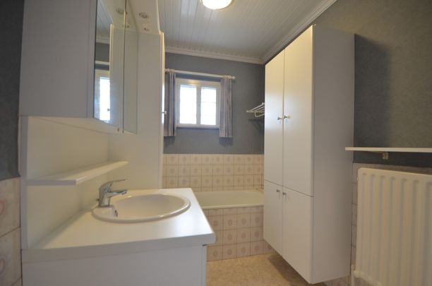 Te huur: Ruime woning met tuin en dubbele garage - Photo 1