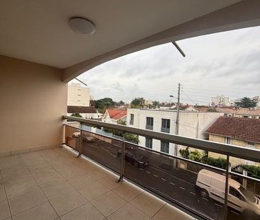 Location Appartement 2 pièces 51m² BORDEAUX 33200 - Photo 3