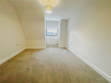 Darville House, Oxford Road East, Windsor, Berkshire, SL4 1EF - Photo 4