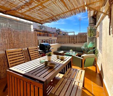 1-Bedroom Penthouse in the Trendy El Raval Neighbourhood - Photo 1