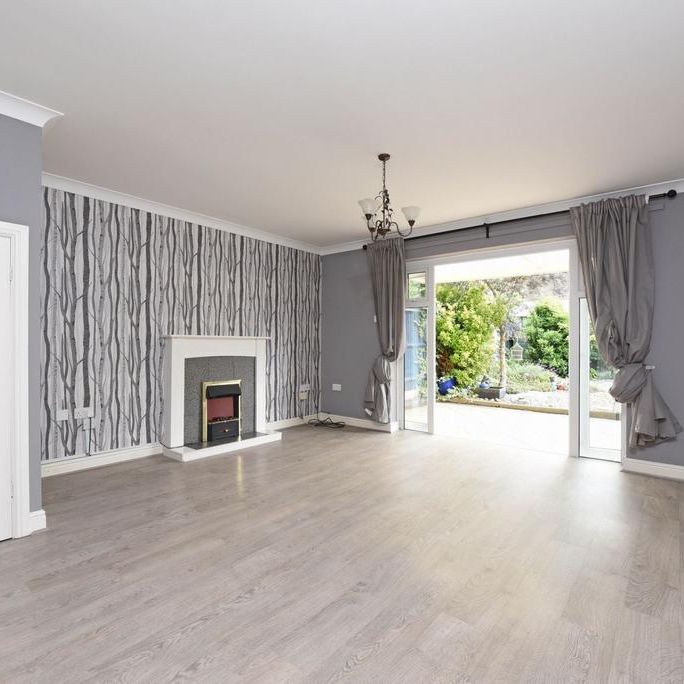 3 bedroom terraced house to rent - Photo 1