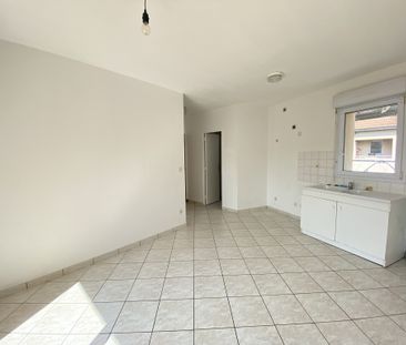 Location Appartement 2 pièces 29m² VILLEBON SUR YVETTE 91140 - Photo 1