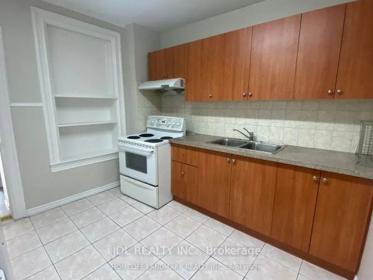 593 Bathurst Street #Main Floor - Photo 1