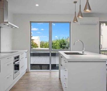 Beautiful Apartment in Merivale - Photo 2