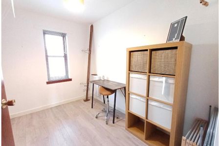 2 bed flat for rent in Goldenacre - Photo 4