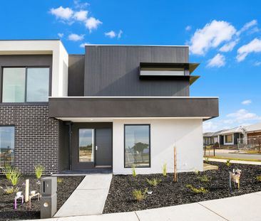 1 Seve Walk, Clyde North, Vic 3978 - Photo 3