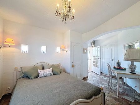 Magnifique villa Provencale 5 pièces à louer à l'année - Photo 5