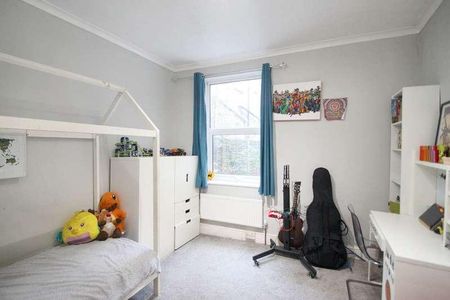 Crescent Road, London, E18 - Photo 4