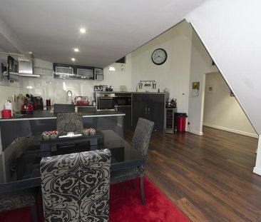 2 bedroom apartment to rent - Photo 6