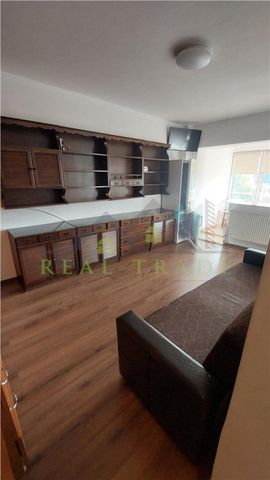 Garsoniera bloc de apartamente Centrul Civic- Toamnei - Photo 2