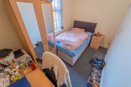 4 bedroom house to rent - Photo 2