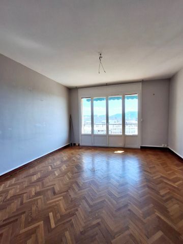 Appartement 3 pièces 72m2 MARSEILLE 8EME 1 189 euros - Photo 4