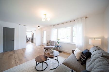 For Lease - 107 Delmar Drive Unit# 1, Hamilton, Ontario - Photo 2