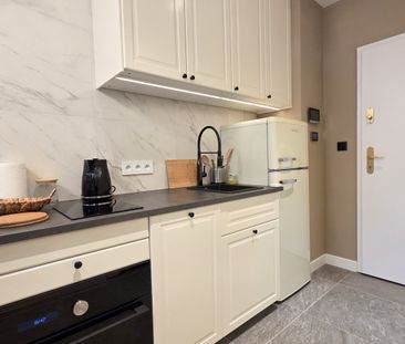 angel stradom - Photo 2