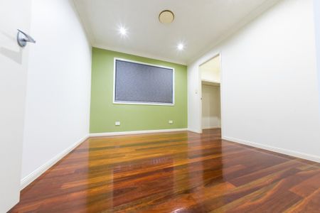 Greenslopes - Photo 4