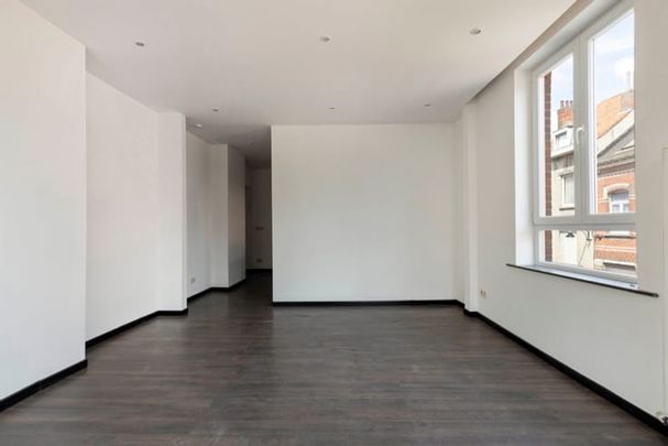 Appartement te huur - Photo 1