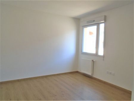 Location Appartement 2 pièces 43m² MURET 31600 - Photo 5