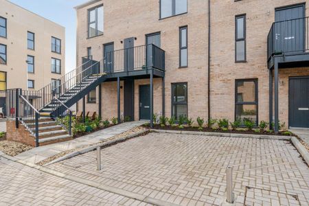 2 bedroom duplex to rent - Photo 2