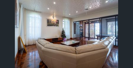 Magnificent Mediterranean-Inspired Main River Estate with 40m River Frontage - Photo 4