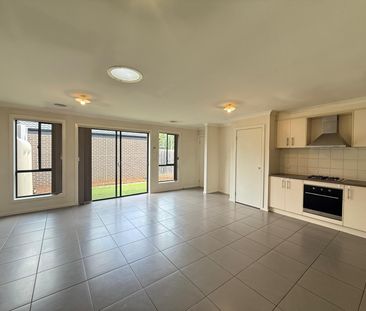 3 Bedroom Family Home - Photo 2