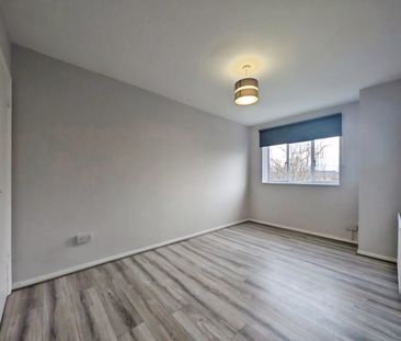 3 Bed Maisonette, High Road, N17 - Photo 2
