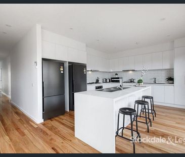 5 Boldrewood Parade, Reservoir, Vic 3073 - Photo 5