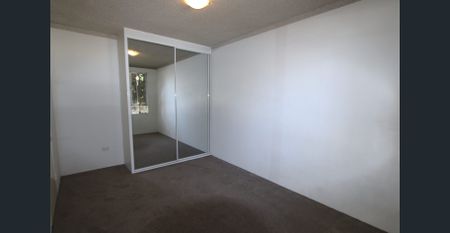 Super convenient two bedroom unit located in the heart of West Ryde - Photo 5